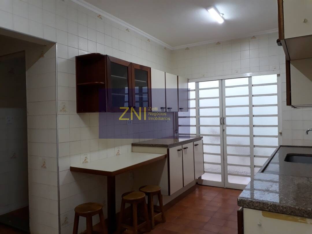 Casa à venda com 3 quartos, 172m² - Foto 8