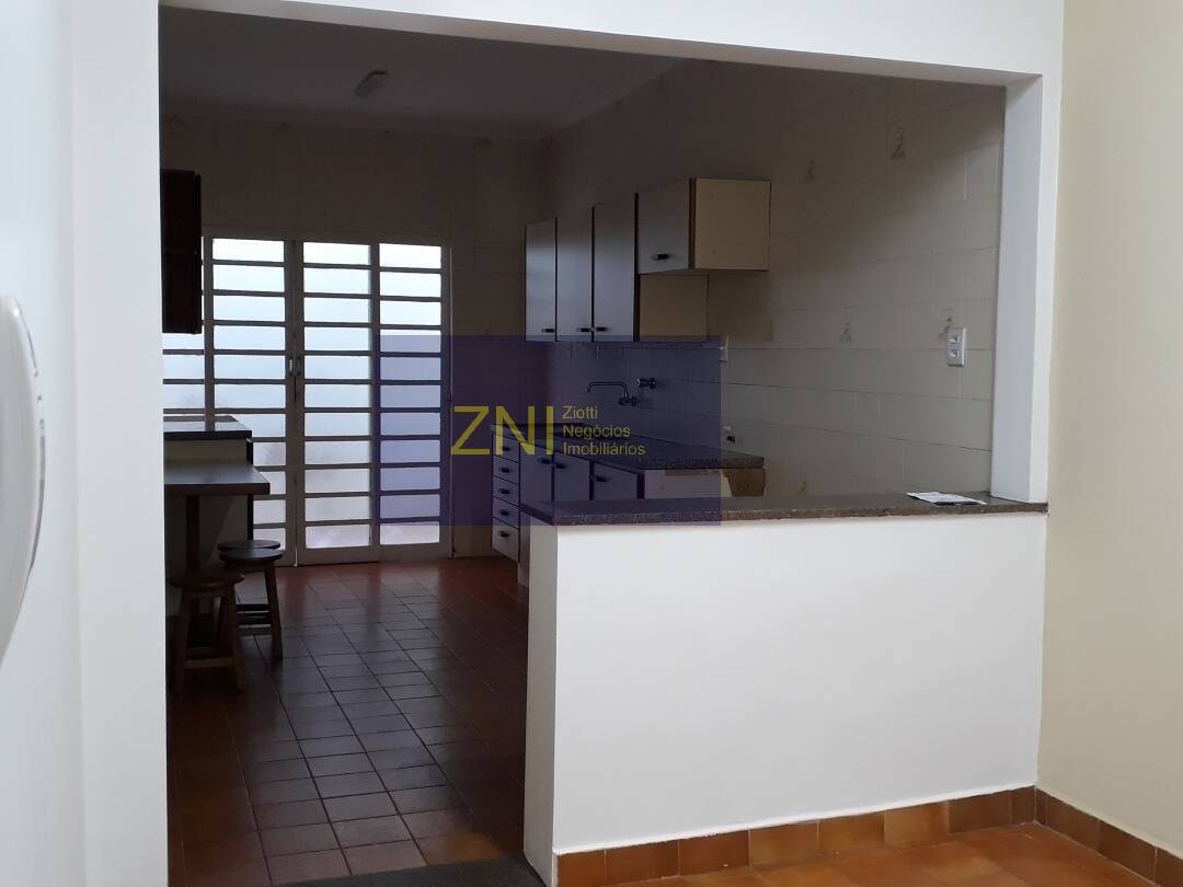 Casa à venda com 3 quartos, 172m² - Foto 5