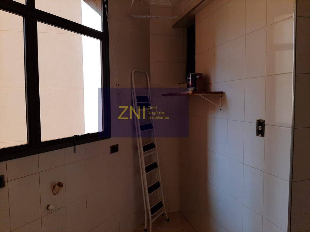 Apartamento à venda com 3 quartos, 129m² - Foto 11