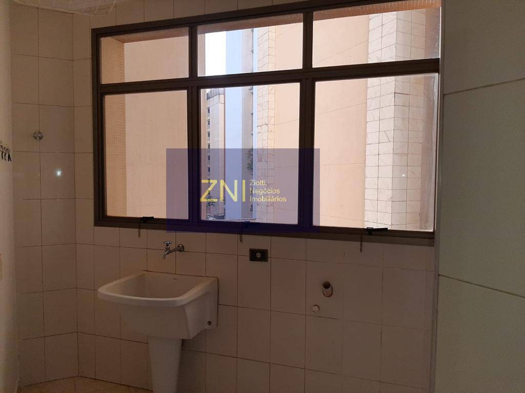 Apartamento à venda com 3 quartos, 129m² - Foto 12