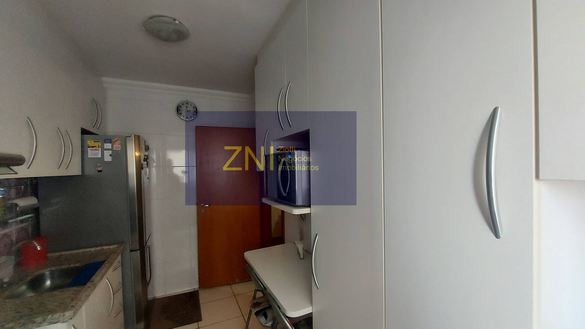 Apartamento à venda com 2 quartos, 73m² - Foto 11