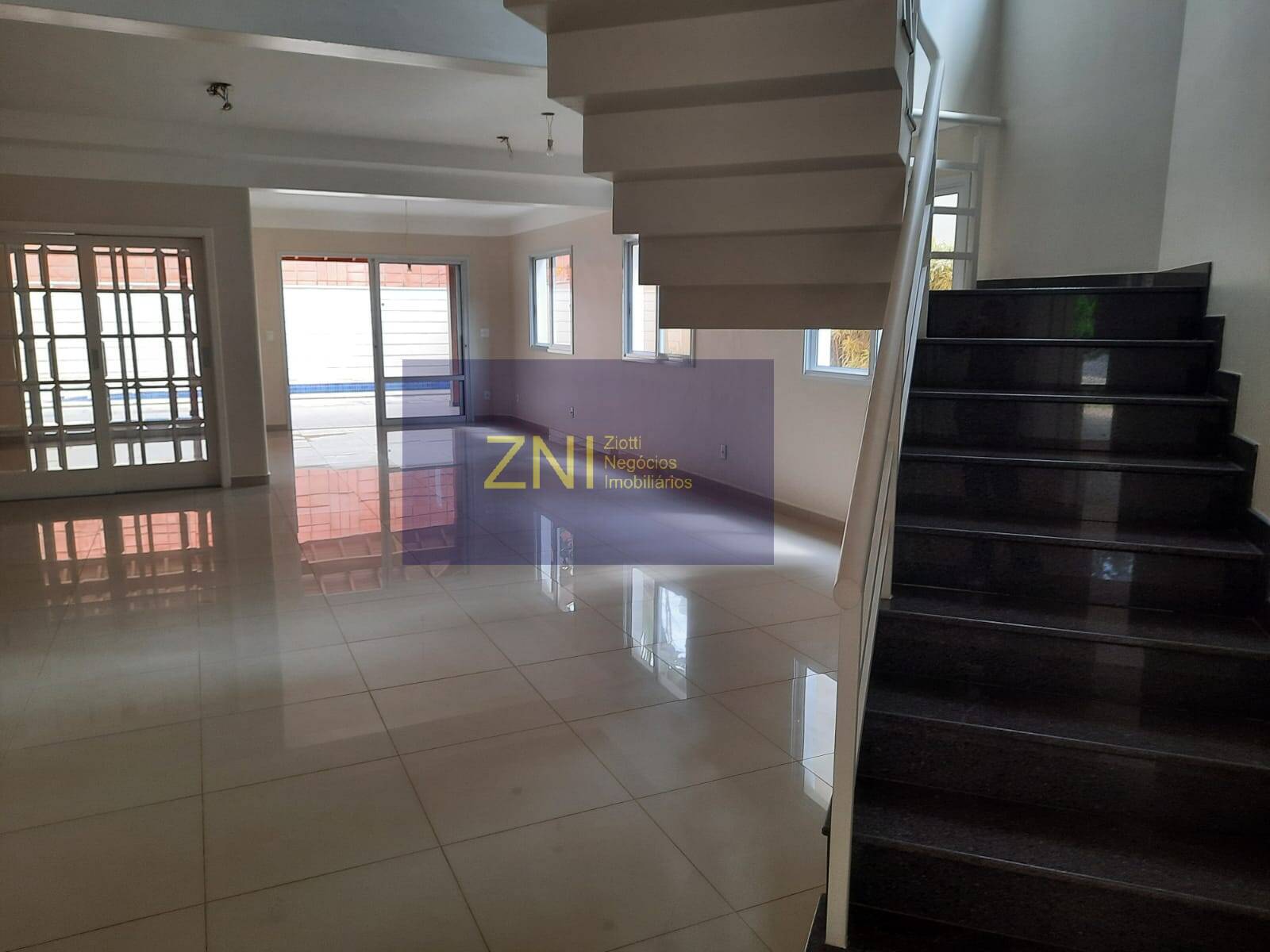 Casa de Condomínio à venda com 4 quartos, 560m² - Foto 19