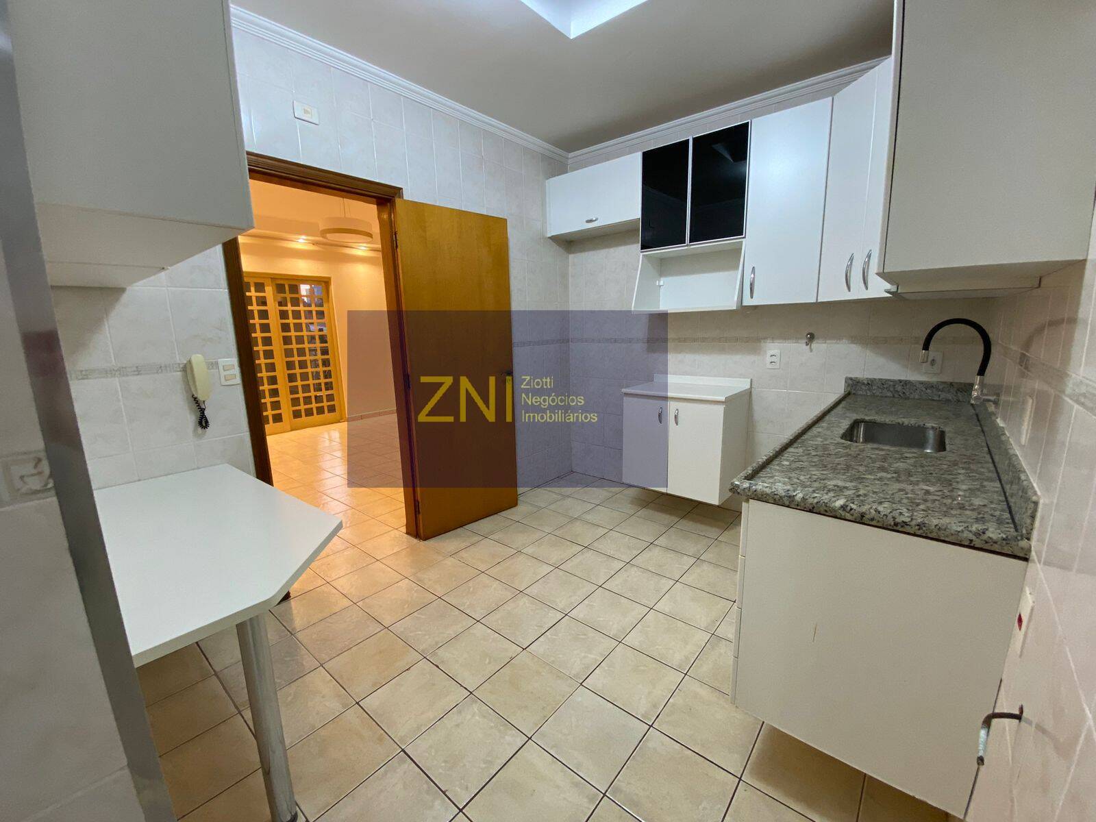 Apartamento à venda com 2 quartos, 83m² - Foto 9