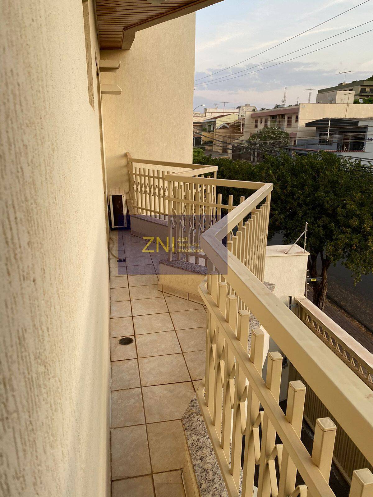 Apartamento à venda com 2 quartos, 83m² - Foto 4