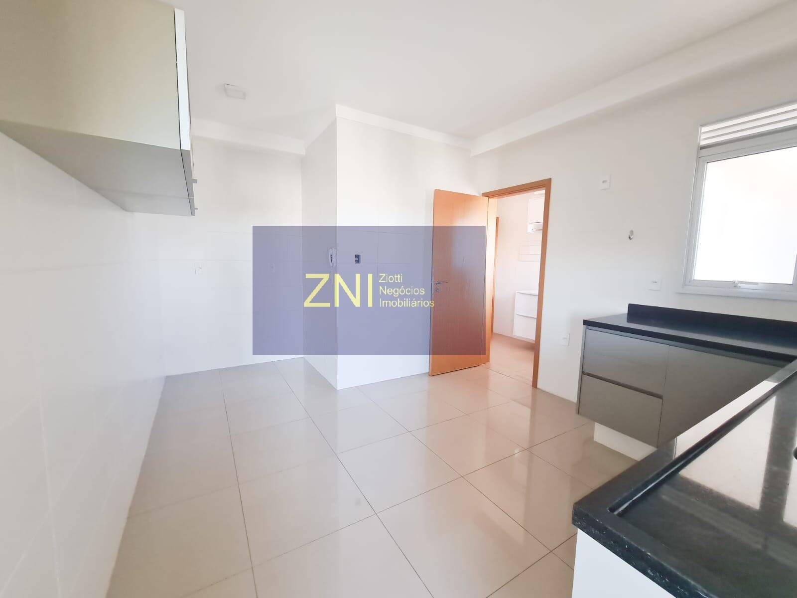 Apartamento à venda com 3 quartos, 172m² - Foto 6