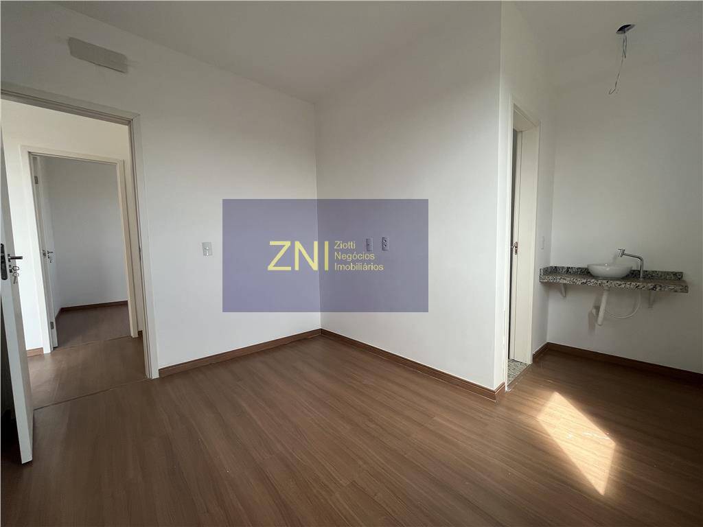 Apartamento à venda com 2 quartos, 56m² - Foto 4