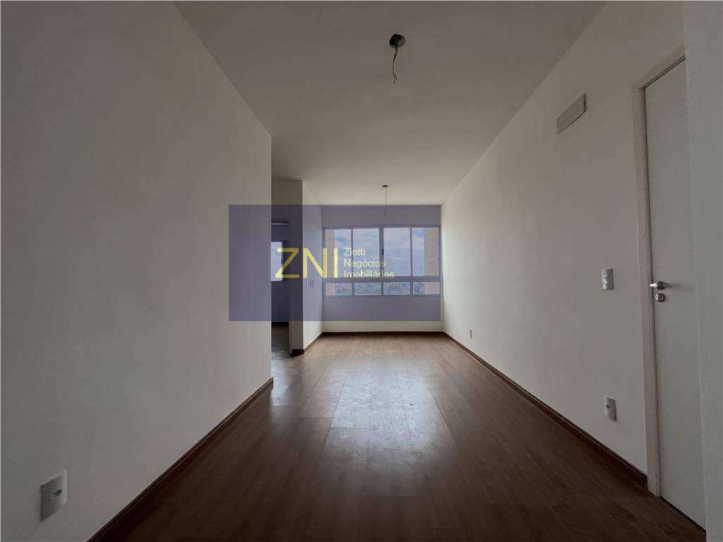 Apartamento à venda com 2 quartos, 56m² - Foto 1