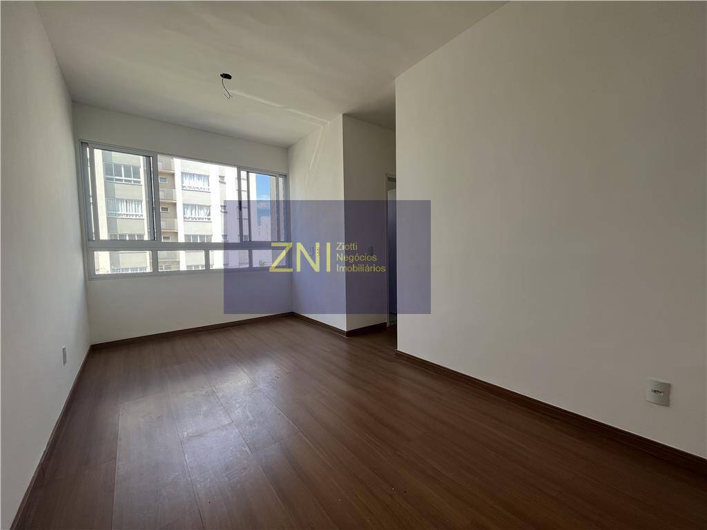 Apartamento à venda com 2 quartos, 56m² - Foto 3