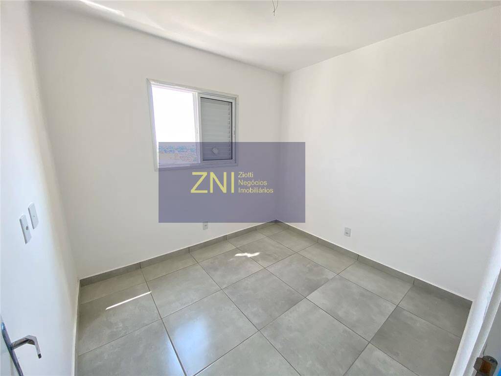 Apartamento à venda com 2 quartos, 66m² - Foto 12