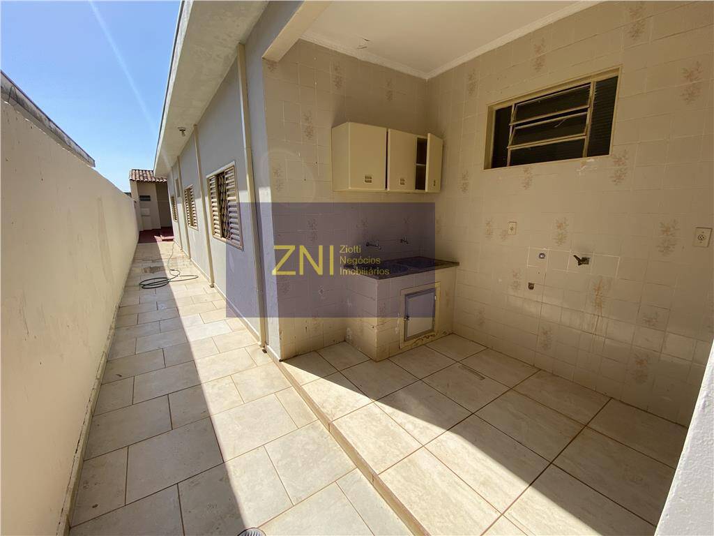 Casa à venda com 3 quartos, 270m² - Foto 10