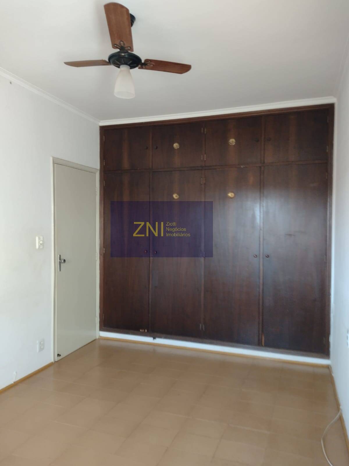 Casa à venda com 4 quartos, 216m² - Foto 18