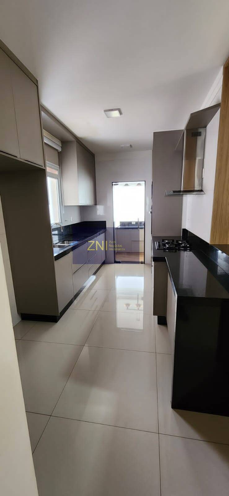 Apartamento à venda com 3 quartos, 195m² - Foto 10