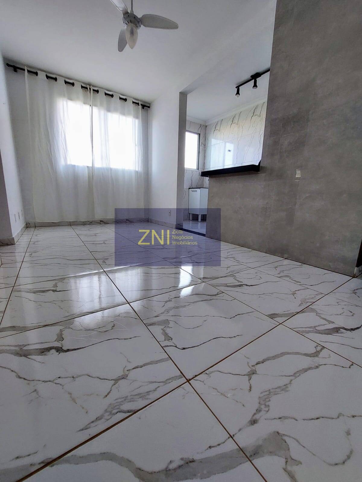 Apartamento à venda com 2 quartos, 46m² - Foto 1